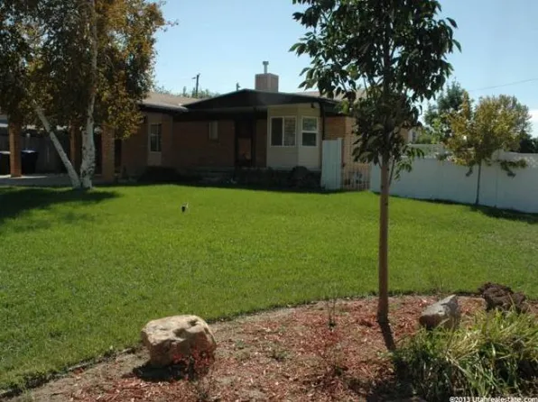 1078 E Platinum Way, Sandy, UT 84094