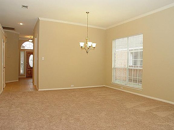 5th image of 1812 Bachman Ct