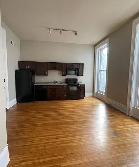 566 S 4th St #411 — Photo 5