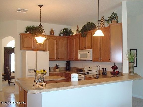 4th image of 2240 Fort Mellon Ct