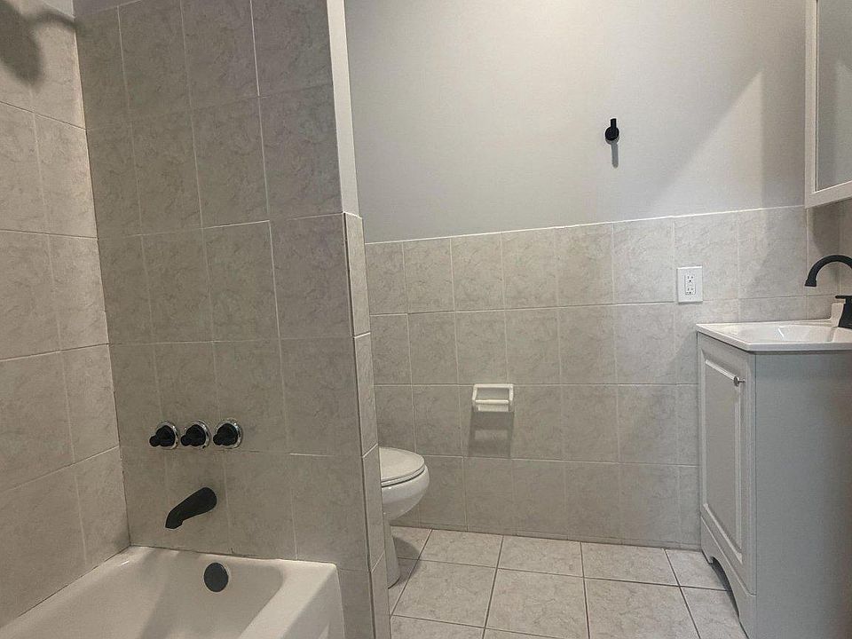 1st image of 819 N 26th St APT 3