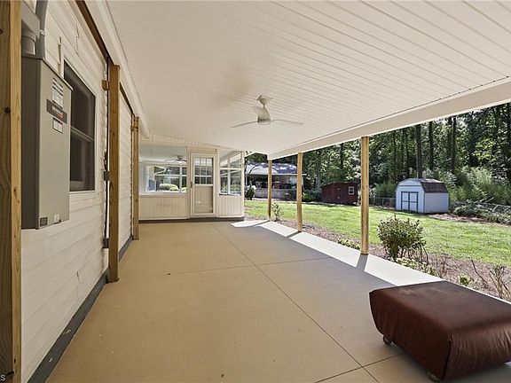 4th image of 204 Pineburr Rd