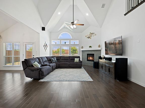 4th image of 461 Highbridge Ln
