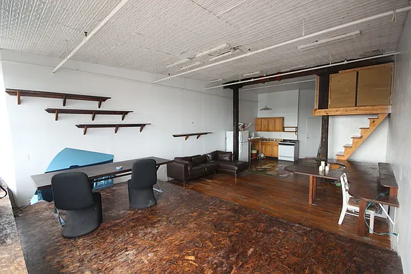 Rented by Nooklyn NYC LLC | media 21