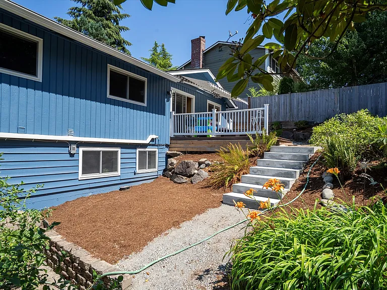 14405 SE 49th St — Photo 17