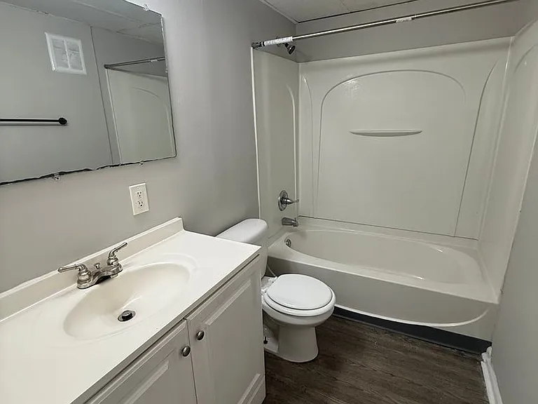 2066 Fairmont Ct — Photo 4