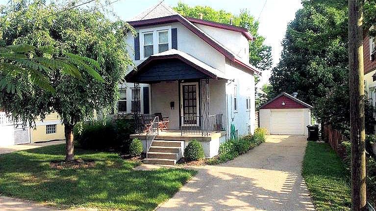 1st image of 2836 Hyde Park Pl