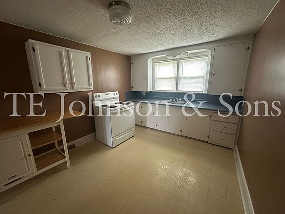 4th image of 6190 Vance Rd
