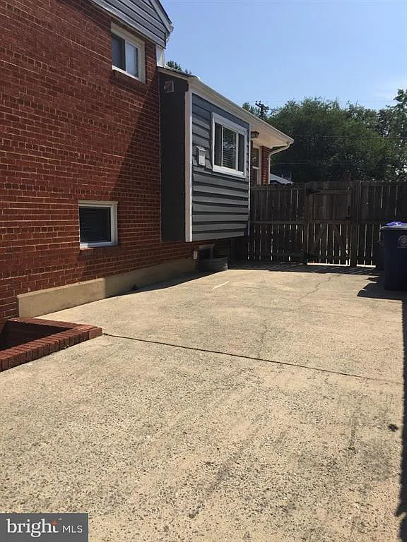 1 bed, 1713 sqft, $1,000 — Photo 4