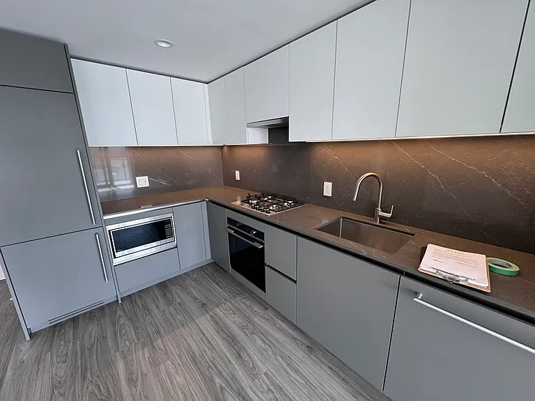 2135 Springer Ave #505 — Photo 6