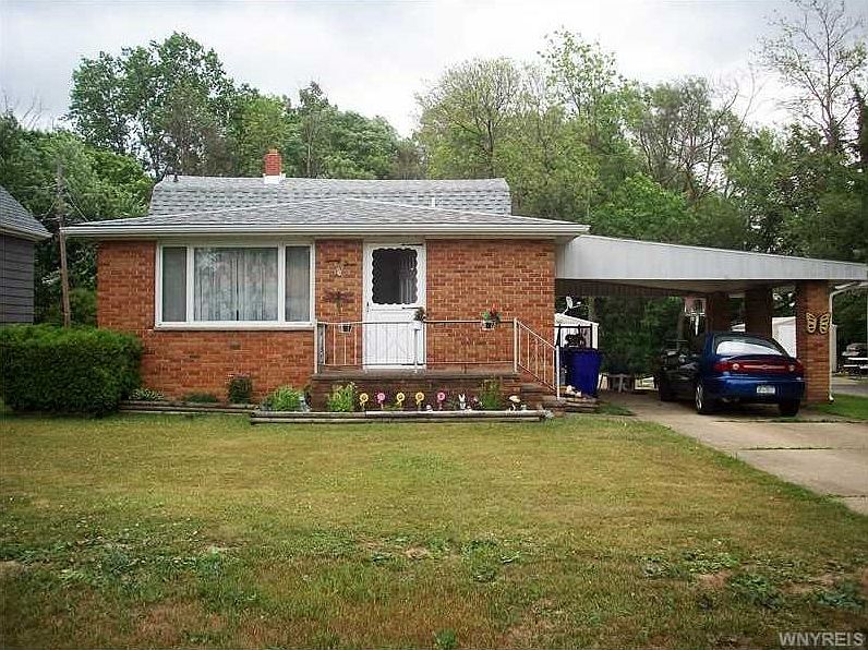 1st image of 23 Rose Ave