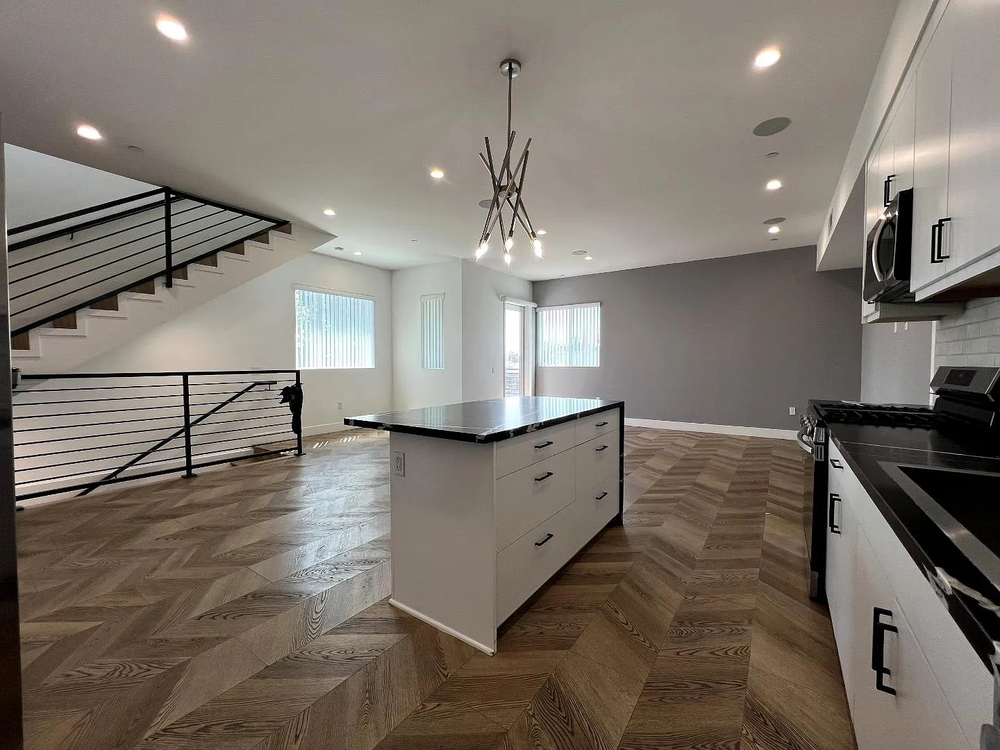 7219 Amigo Avenue - 101 — Photo 4