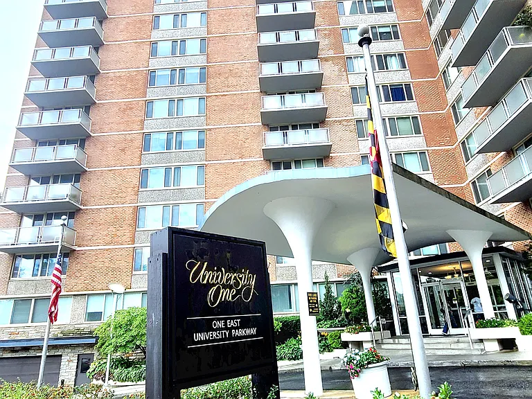 1 E University Pkwy #1408 — Photo 1