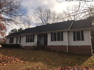 7495 Elkhorn Dr, Fayetteville, NC 28314