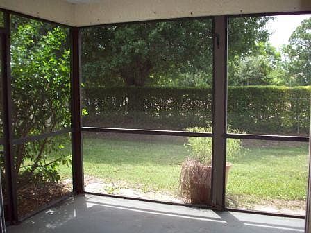 4th image of 1332 SE Carrington Ct