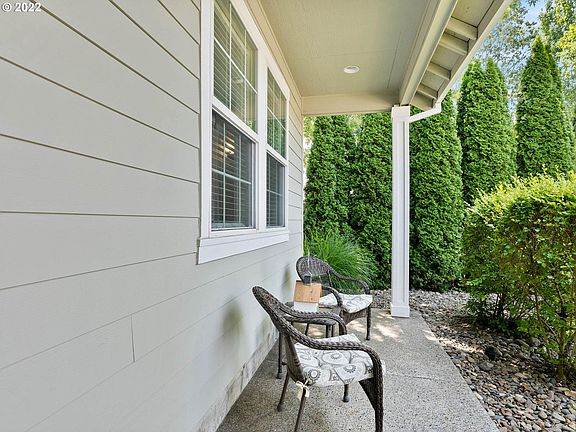 2nd image of 878 SE 67th Ave