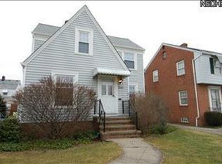 2237 Hilda Ave, Lakewood, OH