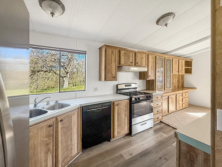 5625 Linne Rd #A — Photo 3