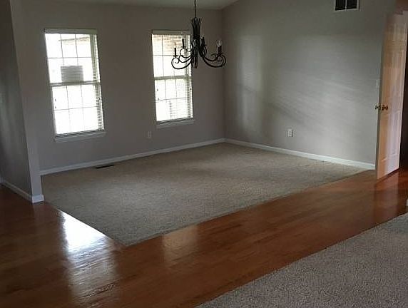 4th image of 4388 Yacht Haven Way