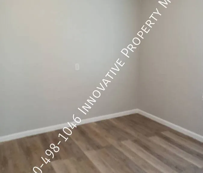 7351 N Dort Hwy #9 — Photo 17