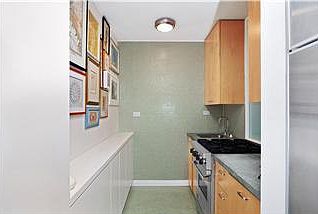 4th image of 101 W 12th St APT 16D