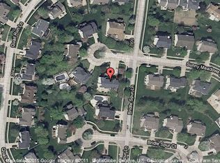2 Wagontrail Ct, Saint Charles, MO