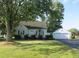 345 Akron St, Lockport, NY 14094