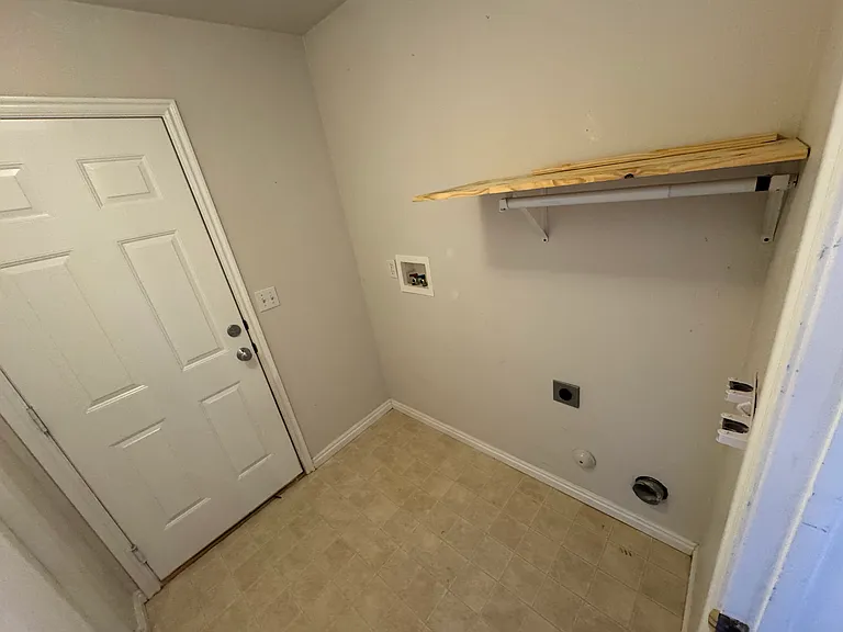 7286 S Brittany Park Ave — Photo 3