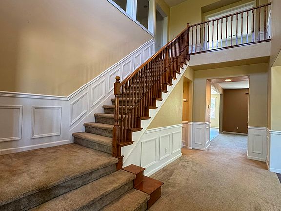 2nd image of 535 W Las Brisas Dr