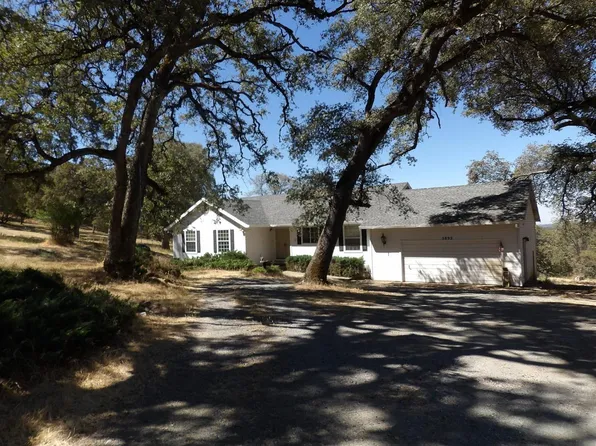 5892 McKinley Dr, Garden Valley, CA 95633