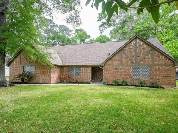96 Panorama Dr, Conroe, TX 77304