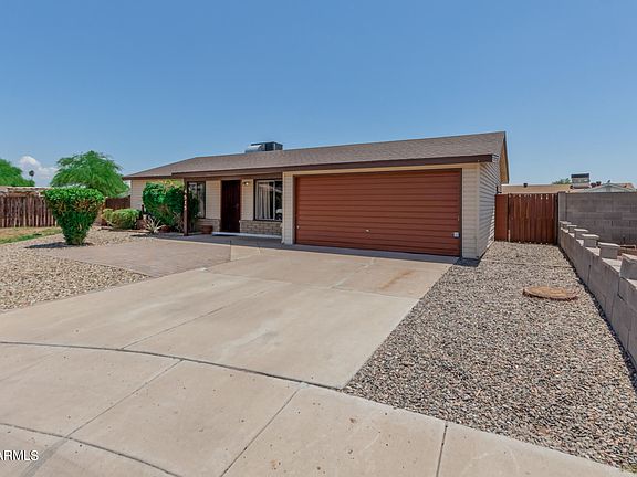 3rd image of 4515 N 82nd Ln