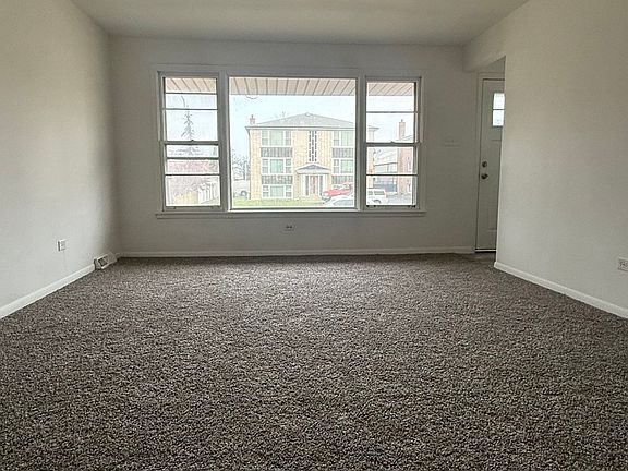 3rd image of 7842 Sholer Ave