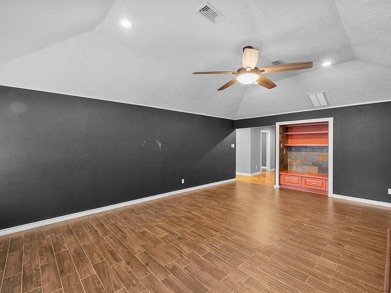 10519 Fawnview Dr — Photo 16