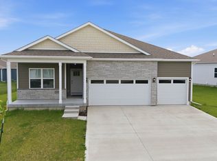 2811 NW Cedarwood Dr, Ankeny, IA 50023