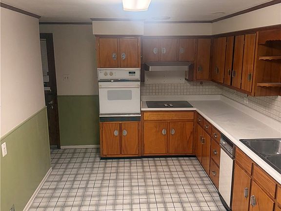 4th image of 700 Filmore Rd