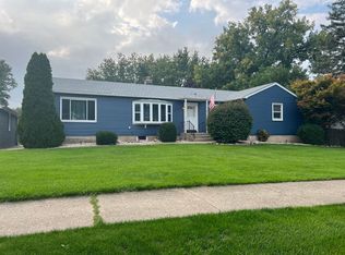 6950 Center Ave, Hanover Park, IL 60133