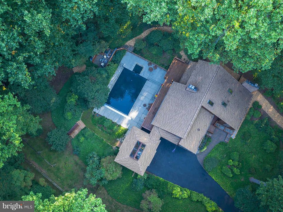 2nd image of 6544 River Clyde Dr