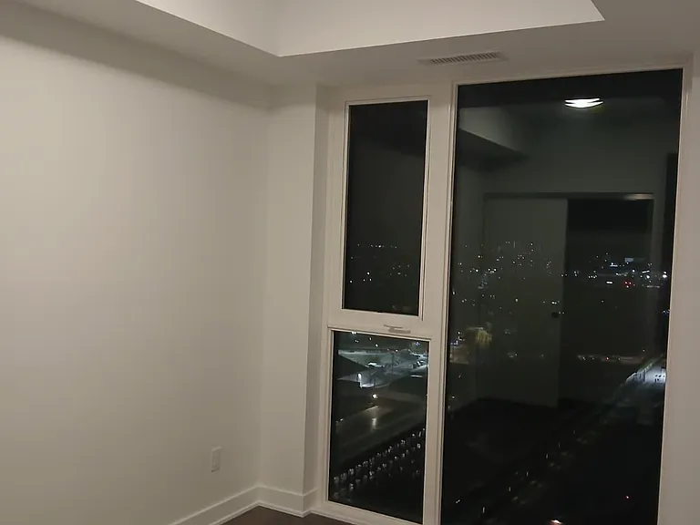 25 Wellington St S #1804 — Photo 16