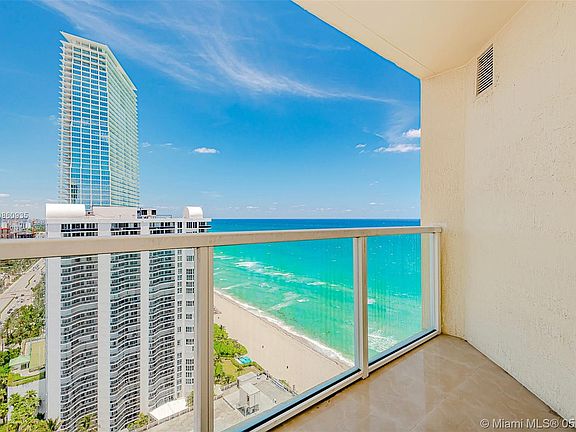 3rd image of 16699 Collins Ave APT 2905
