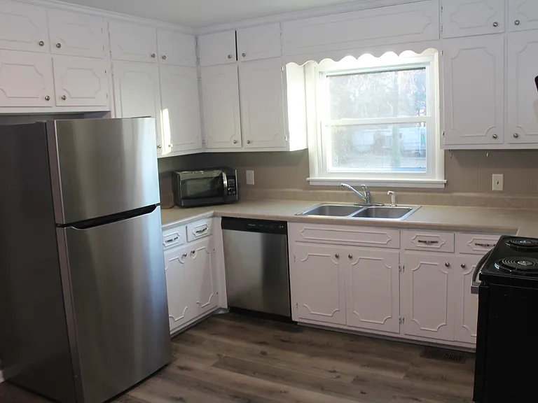 2602 Gibson St NW — Photo 6
