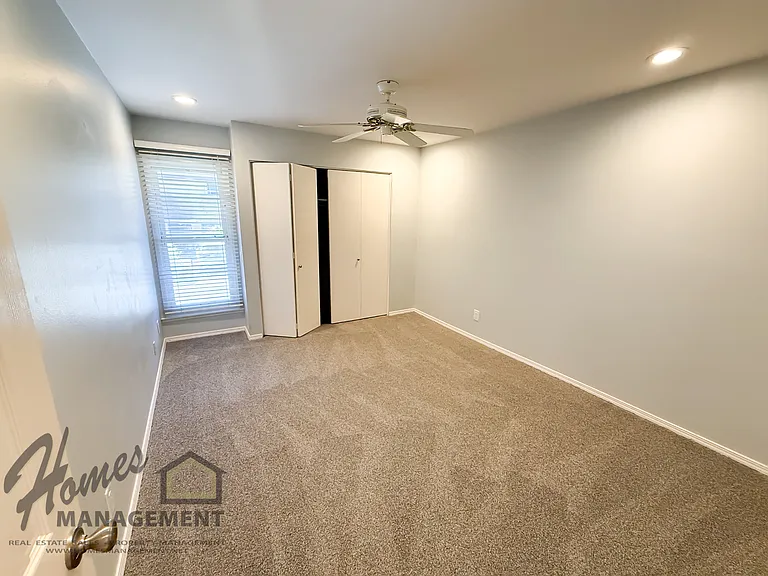 152 S Shore Dr — Photo 7