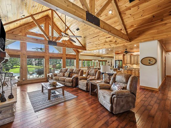 4th image of 225 McGregor Dr