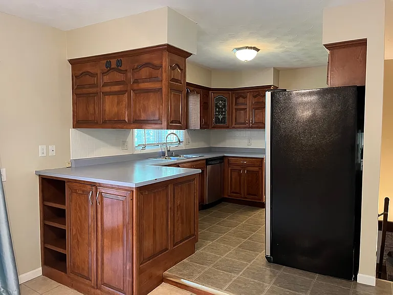 208 Doud Dr — Photo 2