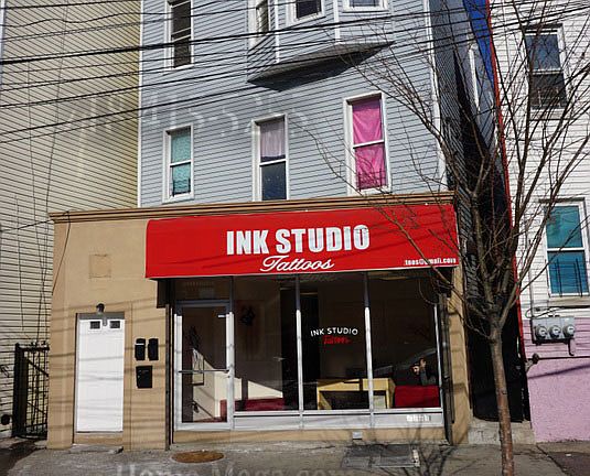 3rd image of 1152 E Tremont Ave