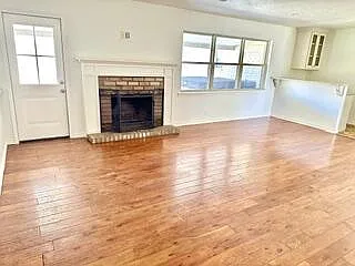 2810 Marmon Dr — Photo 4