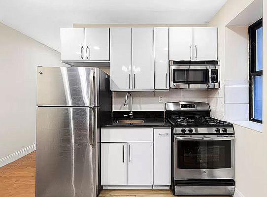 5th image of 533 W 158th St #63