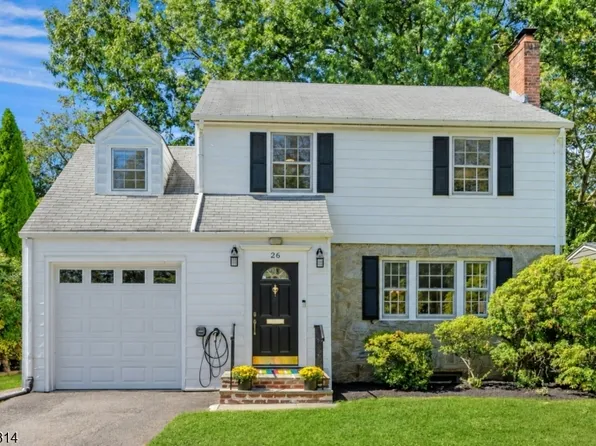 26 Whittier Ter, Bloomfield Twp., NJ 07003