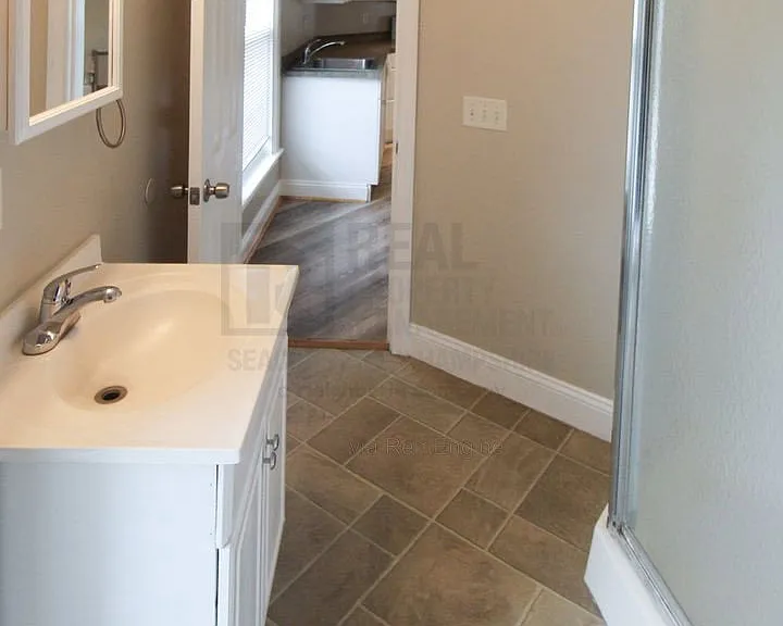98 Academy St #4 — Photo 7