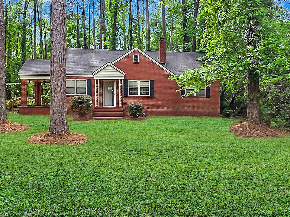 1st image of 819 Hillcrest Dr